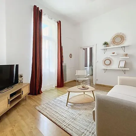 Le Petit Antoine Apartment *